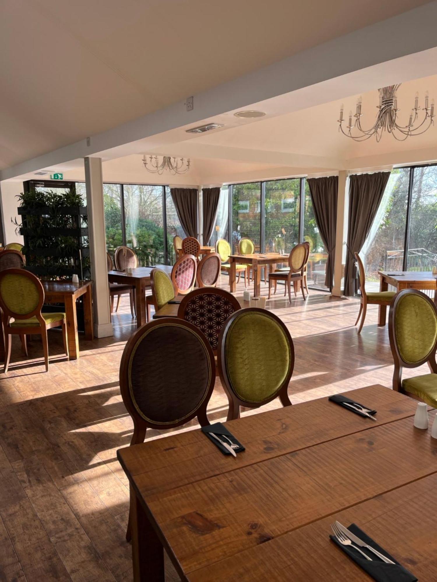 מילדנהול The Riverside House Hotel מראה חיצוני תמונה
