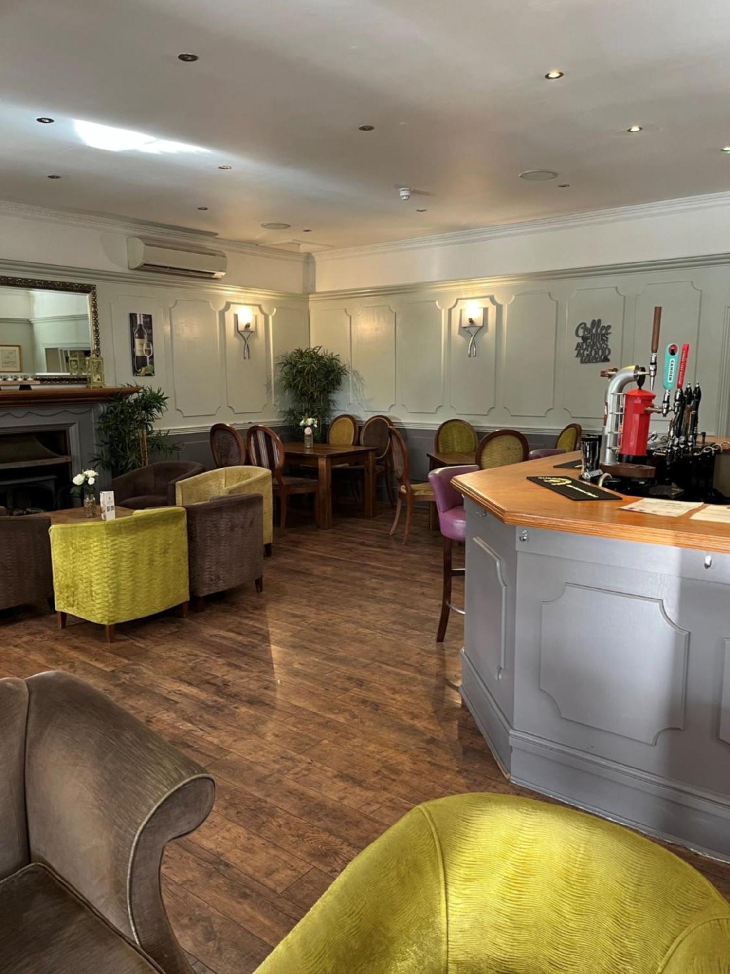 מילדנהול The Riverside House Hotel מראה חיצוני תמונה