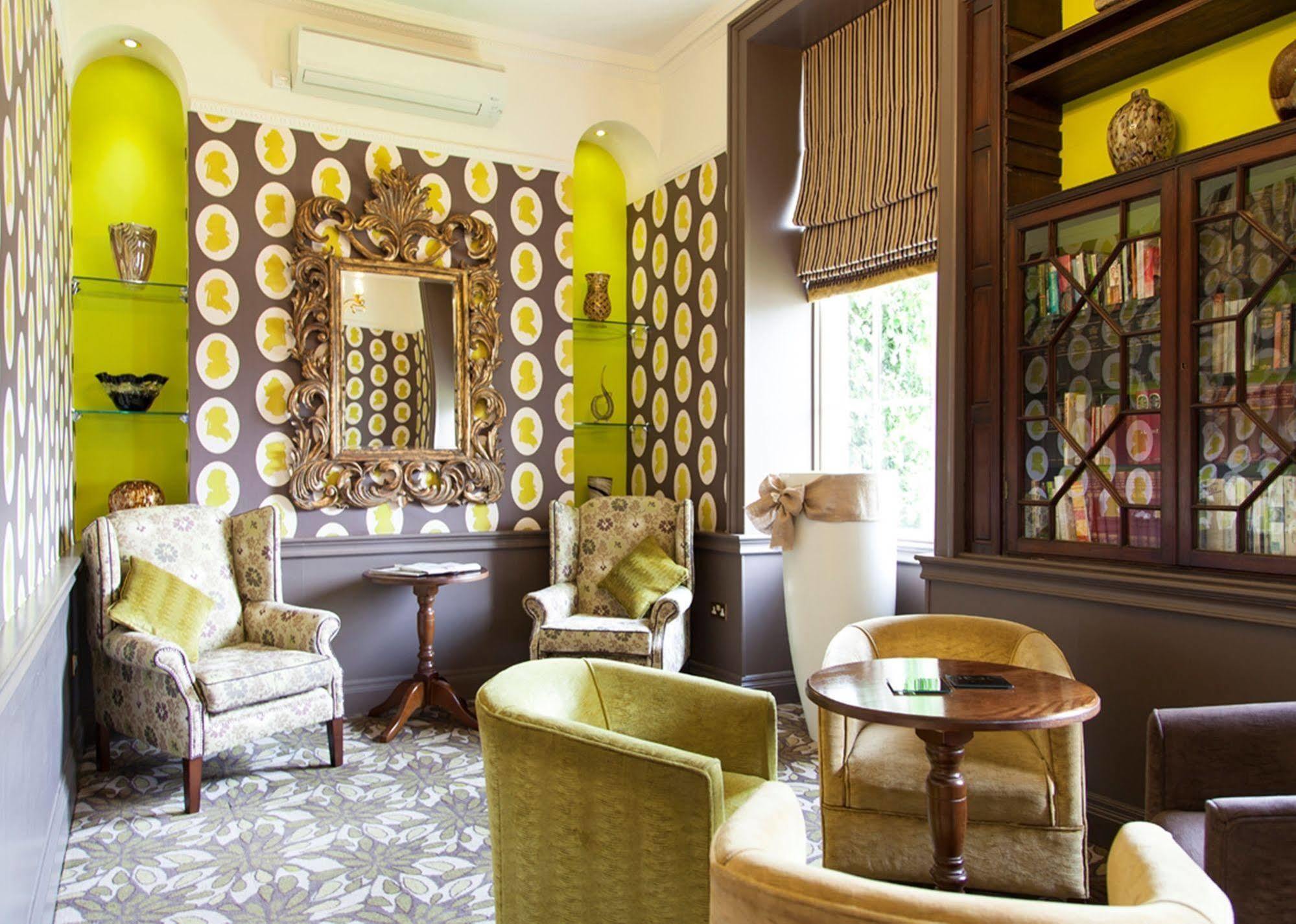 מילדנהול The Riverside House Hotel מראה חיצוני תמונה