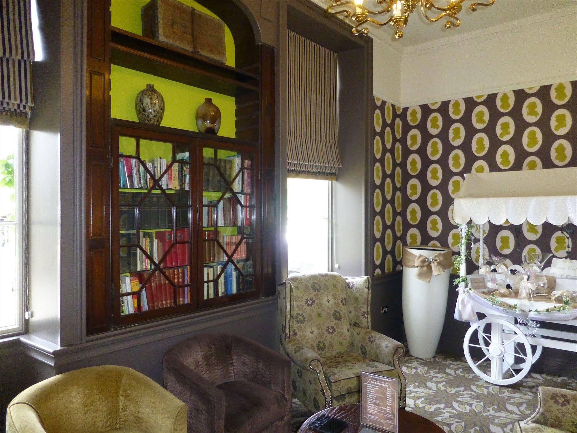מילדנהול The Riverside House Hotel מראה חיצוני תמונה